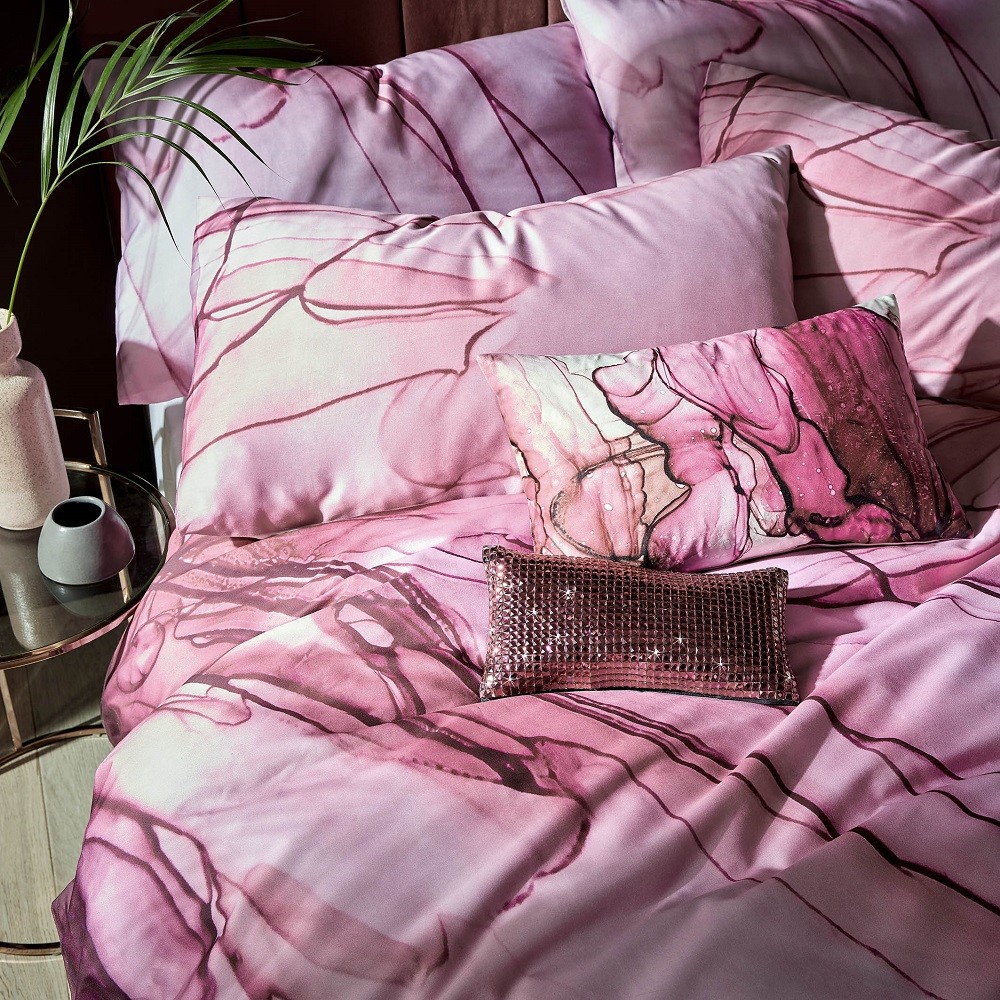 Azumi Ruby Bedlinen by Rita Ora